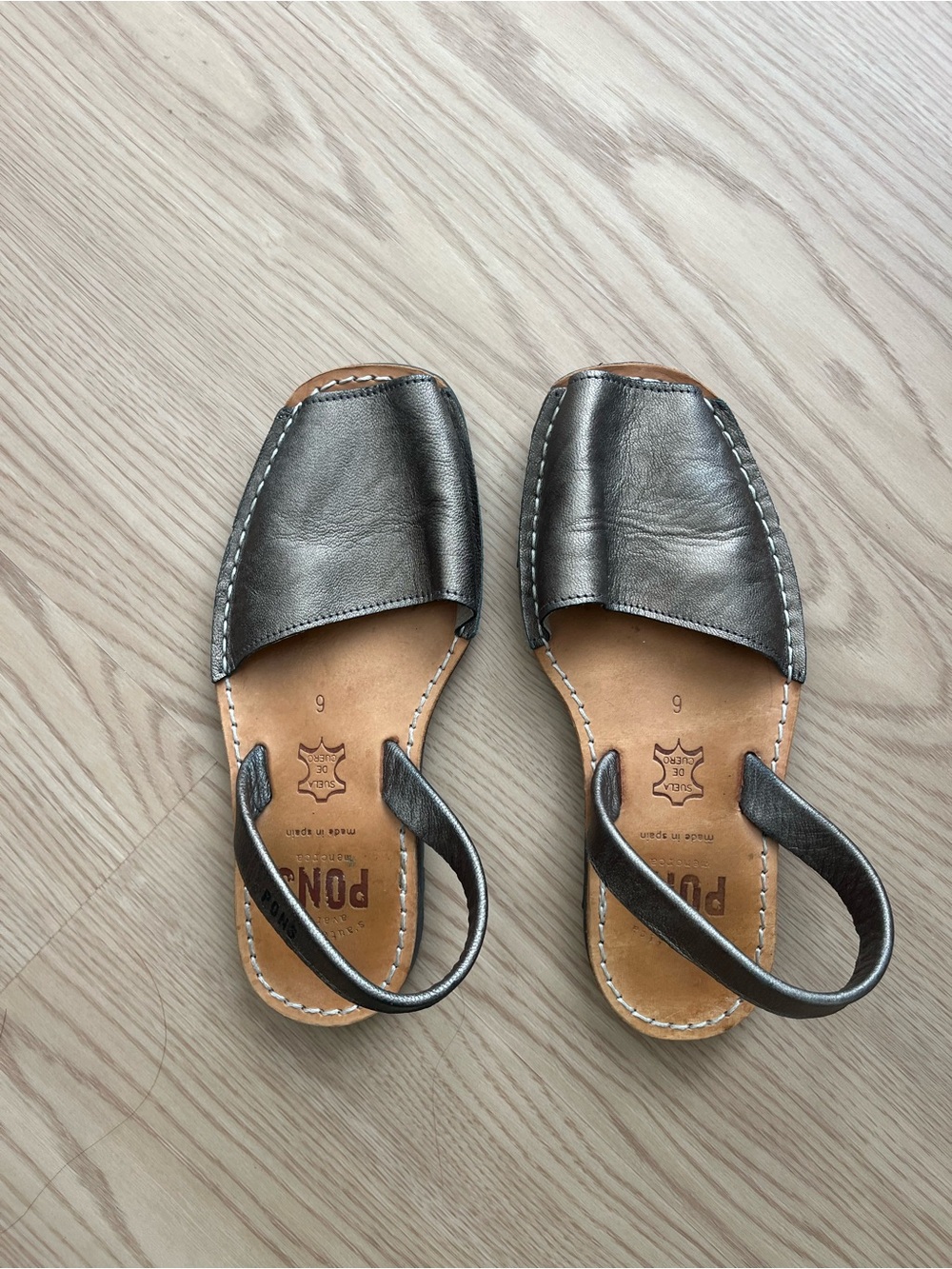 PONS Avarcas Classic Style in Size 6